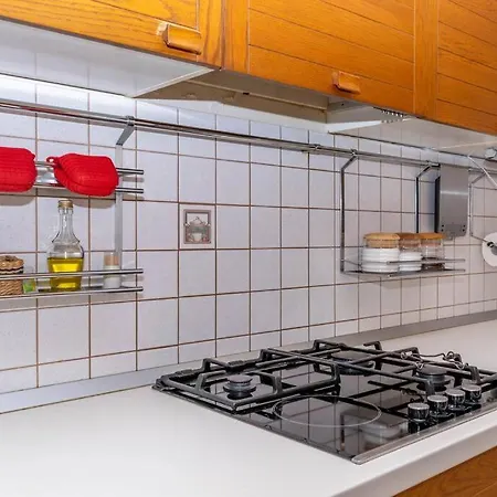 Rose Apartman *